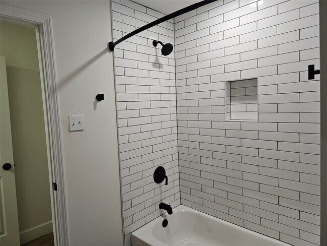 Building Photo - 6446 Brookside Dr