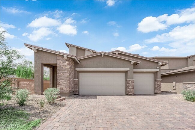 Building Photo - 195 Vander Rdg St