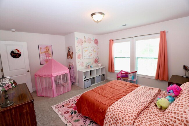 Building Photo - 835 Curlew Cir