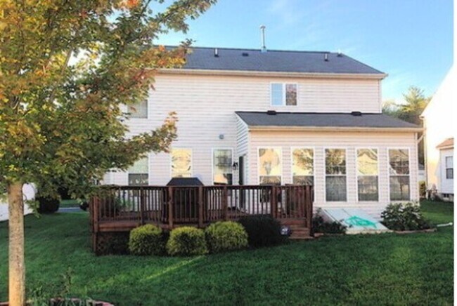 Building Photo - 239 Powdersby Rd