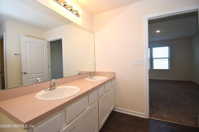 Building Photo - 3733 Shiner Dr