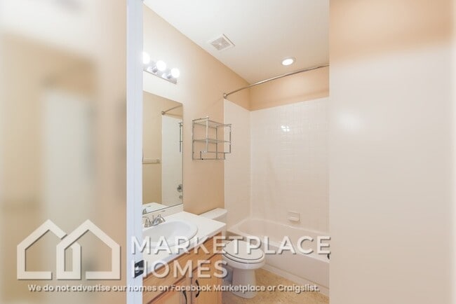 Building Photo - 6293 N Ensenada Ct