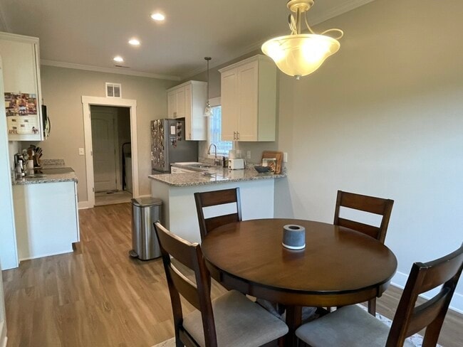 Building Photo - 227 Clay Hill Rd