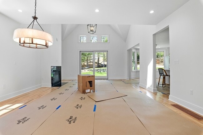 Building Photo - 83 Johnson Woods Dr