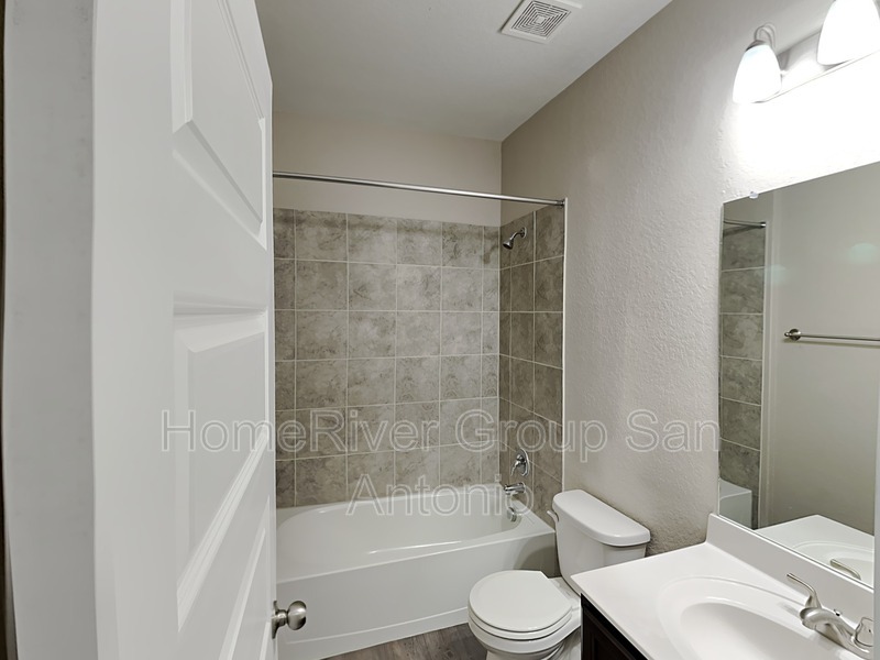 Building Photo - 13541 Lily Ln