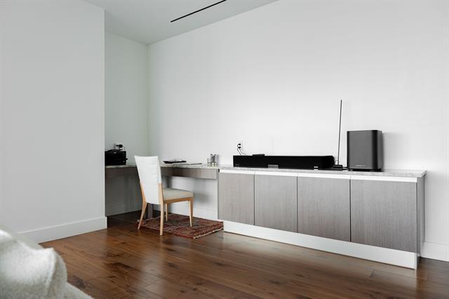 Building Photo - 3130 N Harwood St