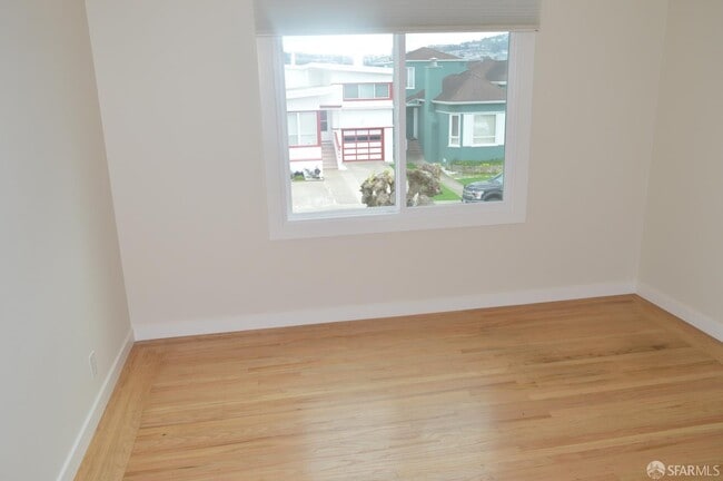 Building Photo - 87 Lakemont Dr