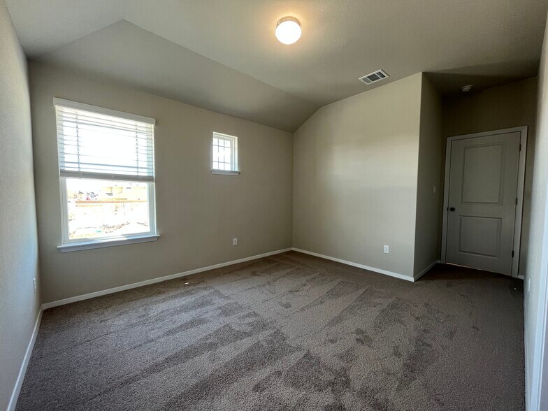 Building Photo - 108 Living Reef Dr