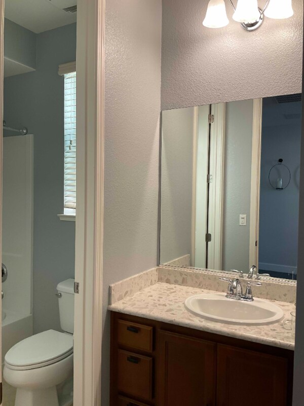 Building Photo - 3332 Araldi Ln