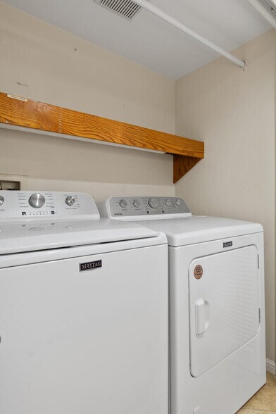 Building Photo - 15 Coronado Ct