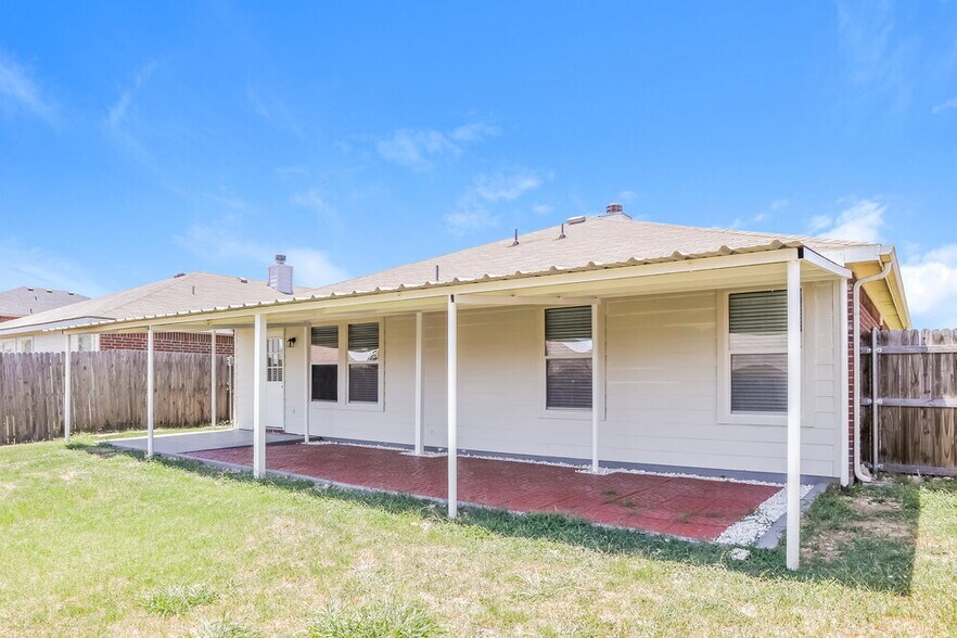 Building Photo - 7501 Grass Valley Tr