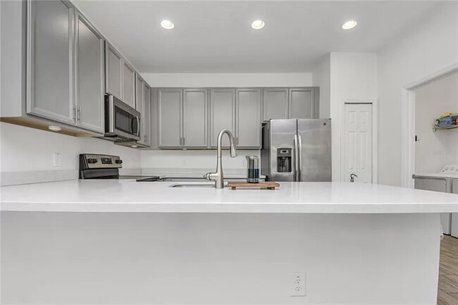 Building Photo - 2712 Picasso Ct