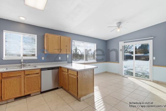 Building Photo - 6240 Klikitat Ct