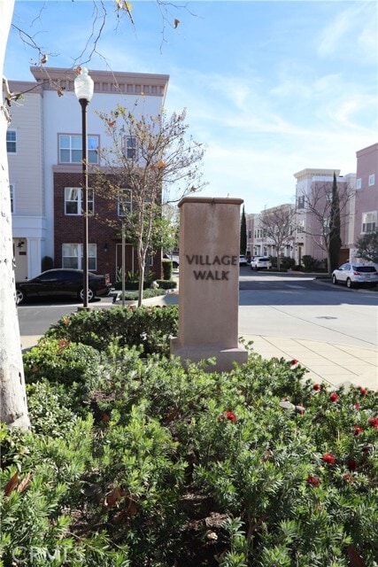 Building Photo - 163 E Commercial St