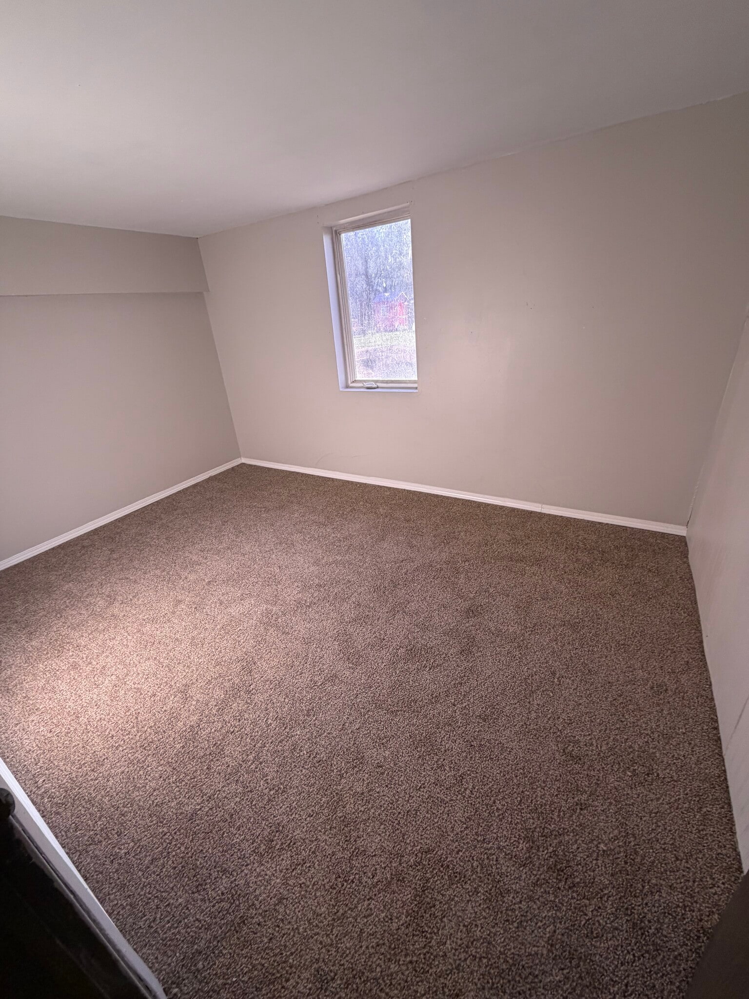 Bedroom - 611 S Hawthorne Ave