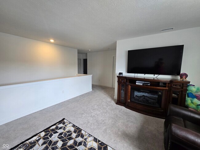 Building Photo - 5128 Summerton St