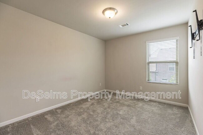 Building Photo - 2838 Haversack Cir