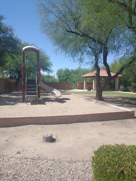 Building Photo - 3548 W Camino de Urania