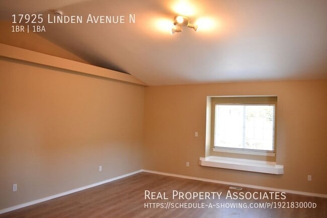 Building Photo - 17925 Linden Ave N