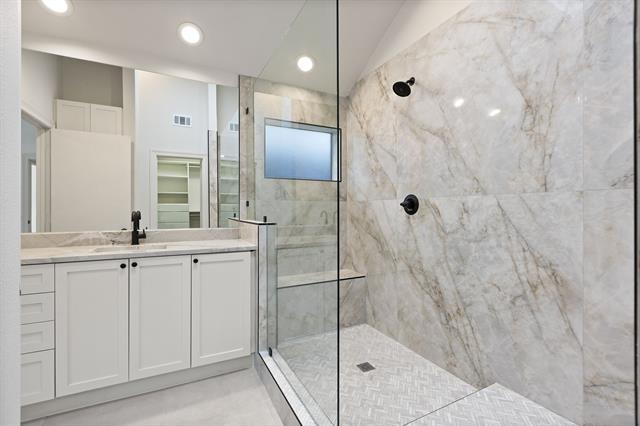 Building Photo - 5020 Thunder Rd