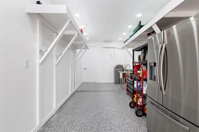 Building Photo - 1920 Sandstone Dr