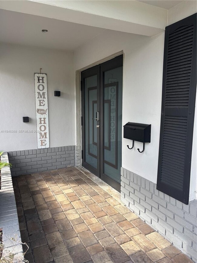 Building Photo - 7261 NW 6th Ct