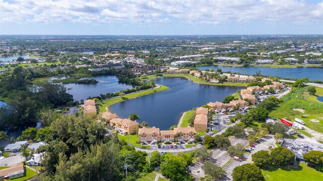 Building Photo - 5200 NW 31st Ave