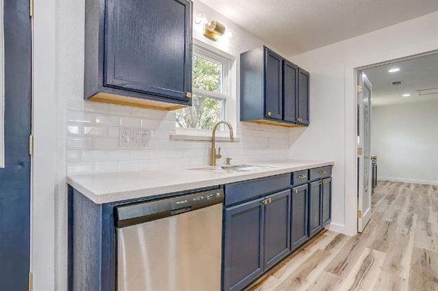 Building Photo - 521 Mesquite Ave N