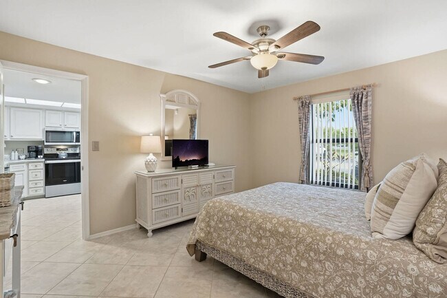 Building Photo - 600 Neapolitan Way