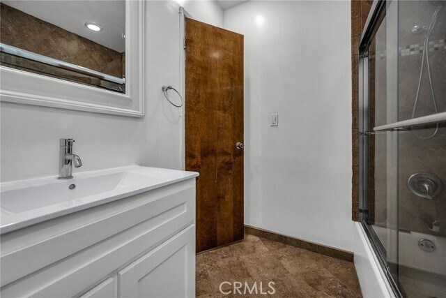 Building Photo - 810 Edgewood St