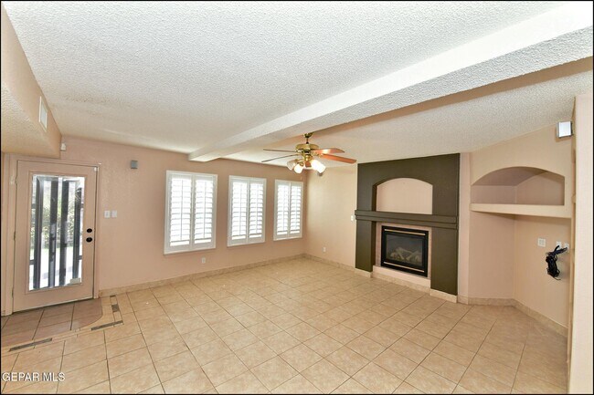 Building Photo - 1416 Stone Canyon Way