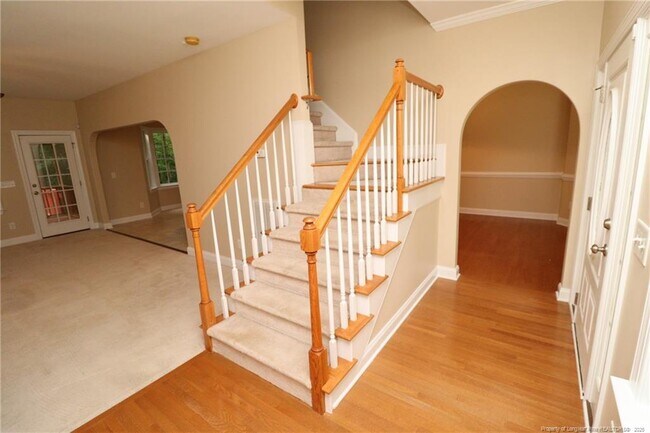 Building Photo - 36 W Trafalgar Ct
