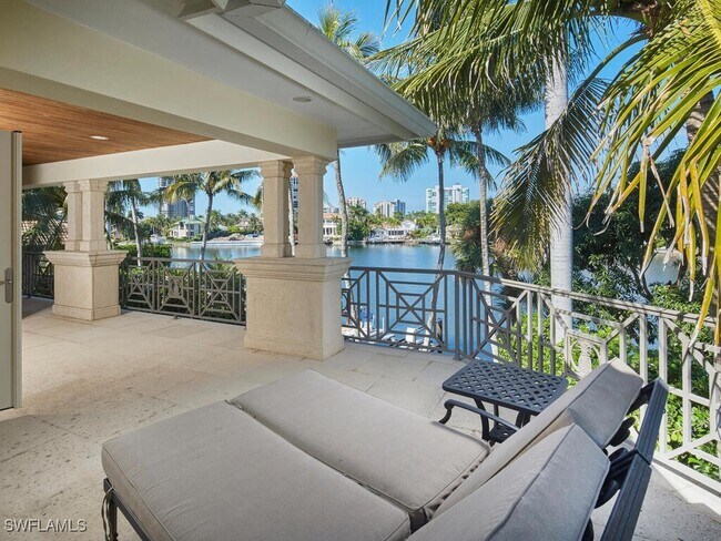 Building Photo - 377 Pirates Bight