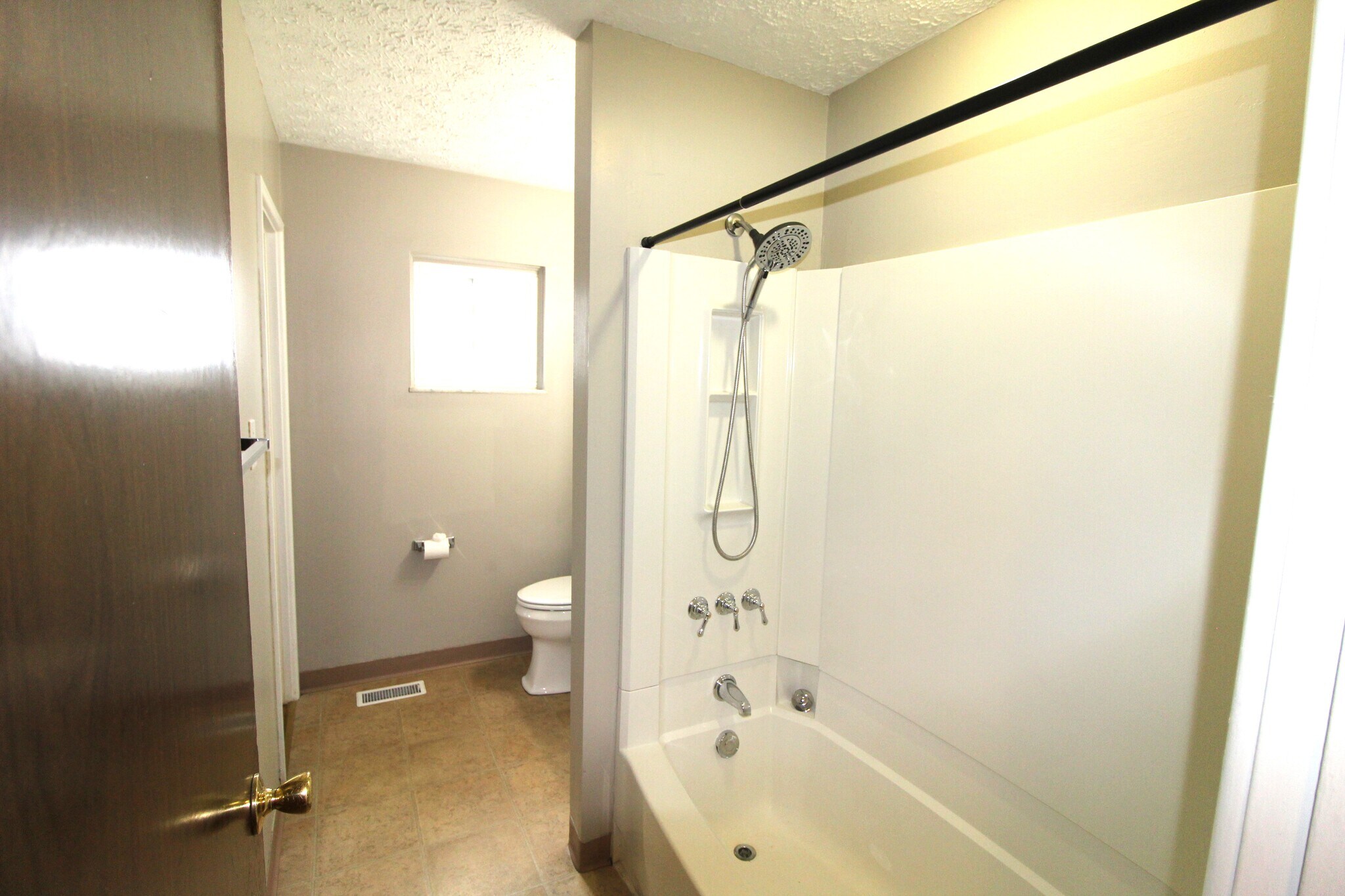 Building Photo - 2928 Landon Dr