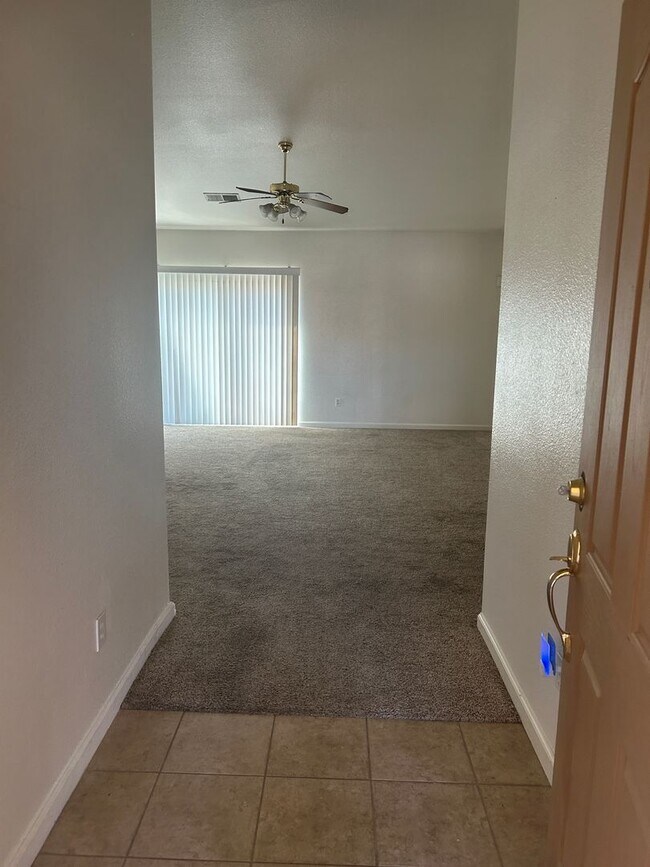 Building Photo - 2454 Ranier Way