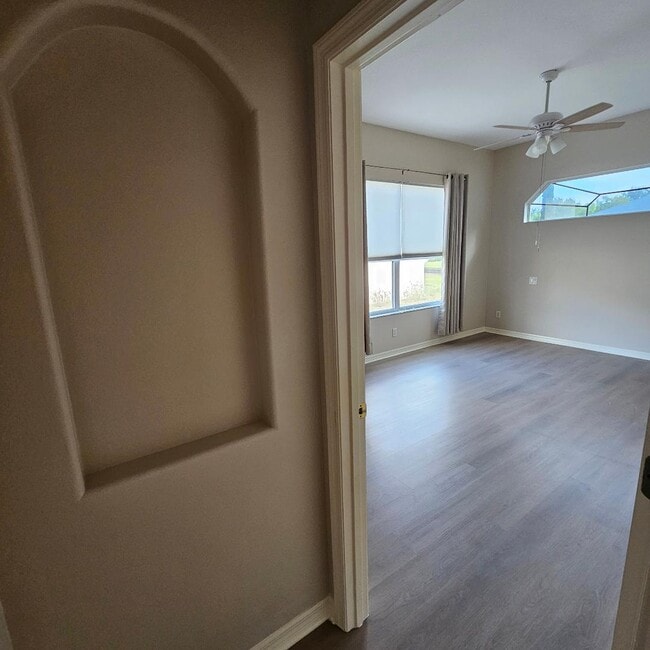 Building Photo - 5095 China Sea Dr