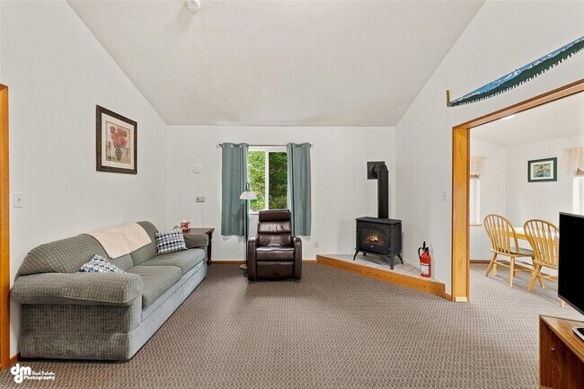 Building Photo - 6830 E Toller Ct