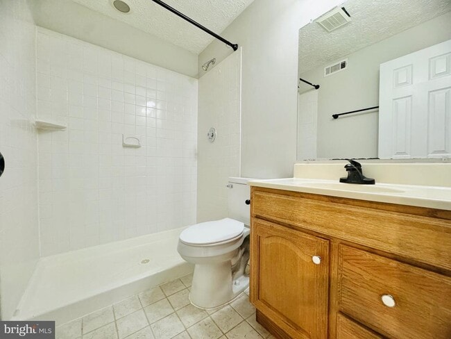 Building Photo - 52 Lightfoot Dr