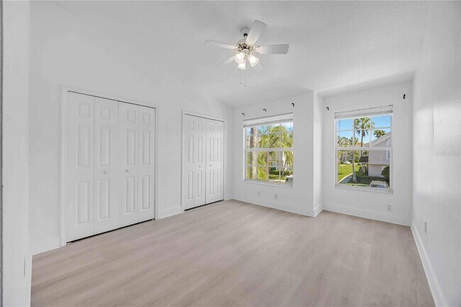 Building Photo - 727 Kensington Lake Cir