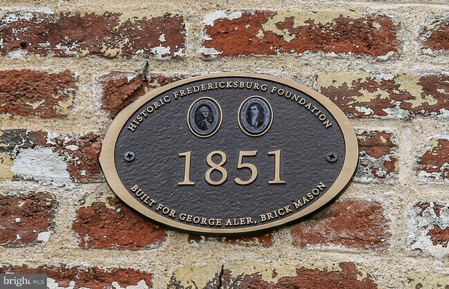 Building Photo - 316 Frederick St