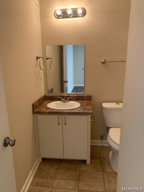 Building Photo - 40 Glenwood Ct