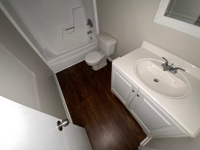 Building Photo - 513 Sorrells Dr