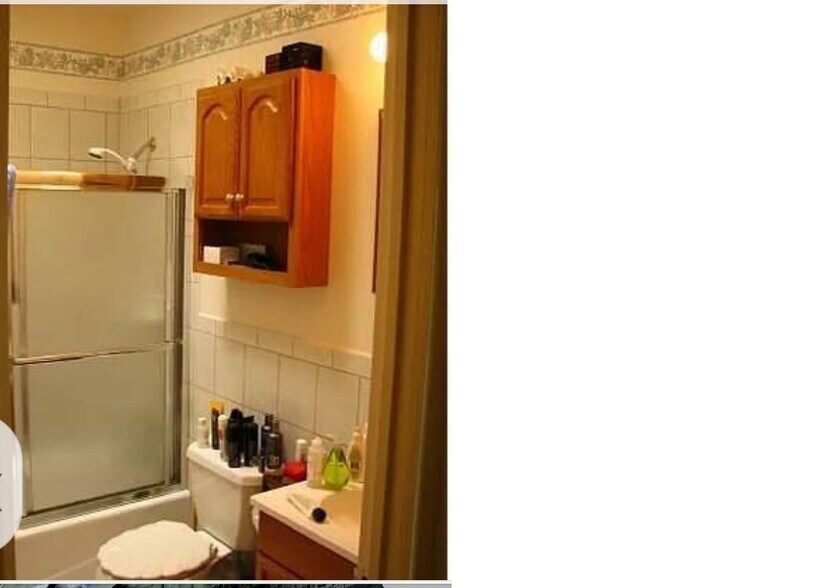 Building Photo - 2034 33rd Ave