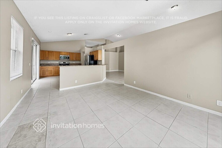 Building Photo - 7704 Thornlee Dr