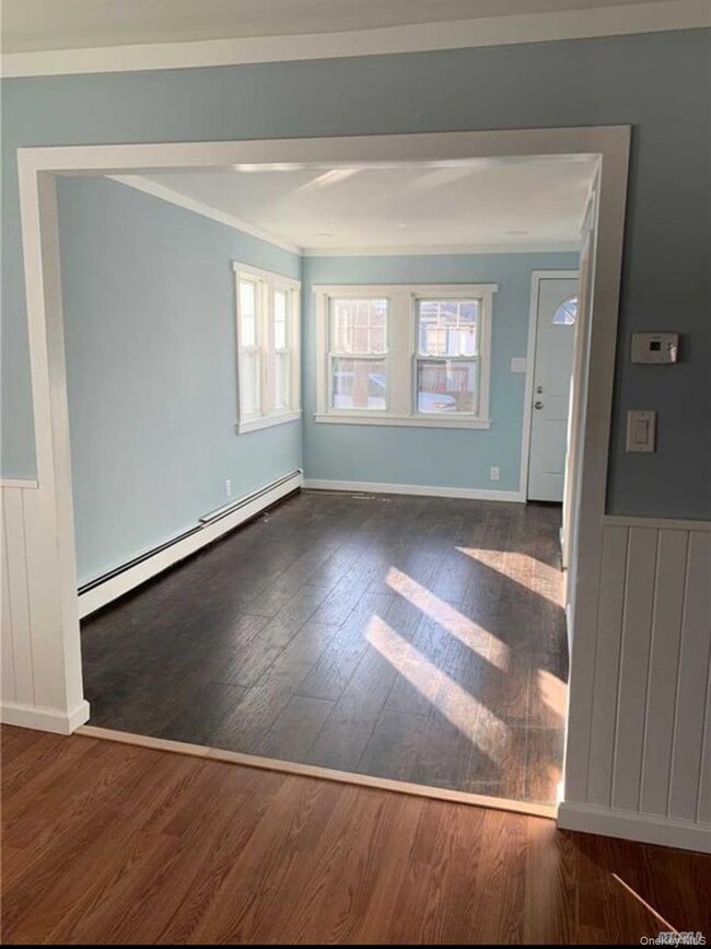 Building Photo - 1310 Post Ave