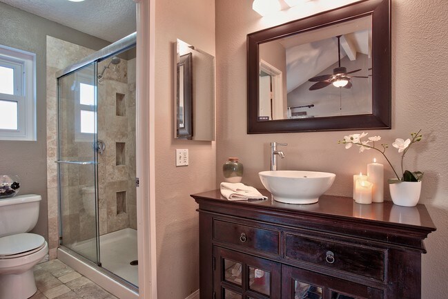 Building Photo - 28556 Rancho-Laguna