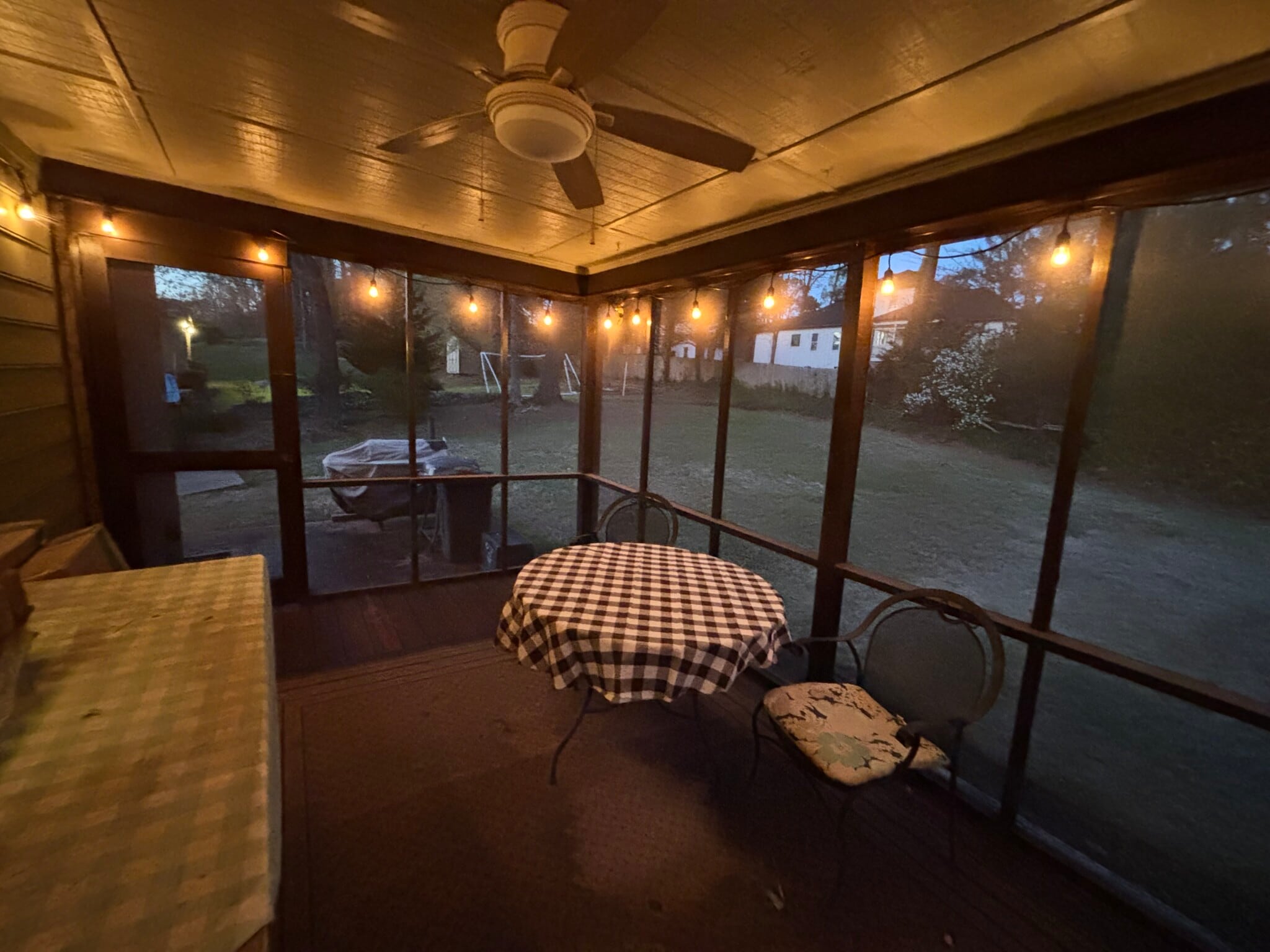 Covered Back Porch - 420 Cardigan Cir SW