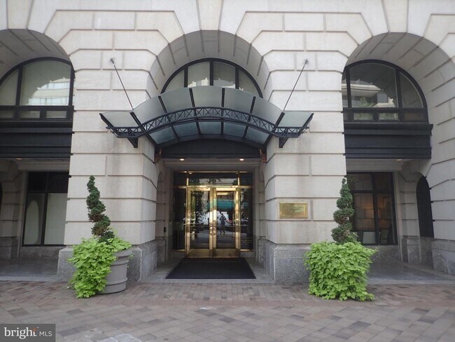 Building Photo - 601 Pennsylvania Ave NW