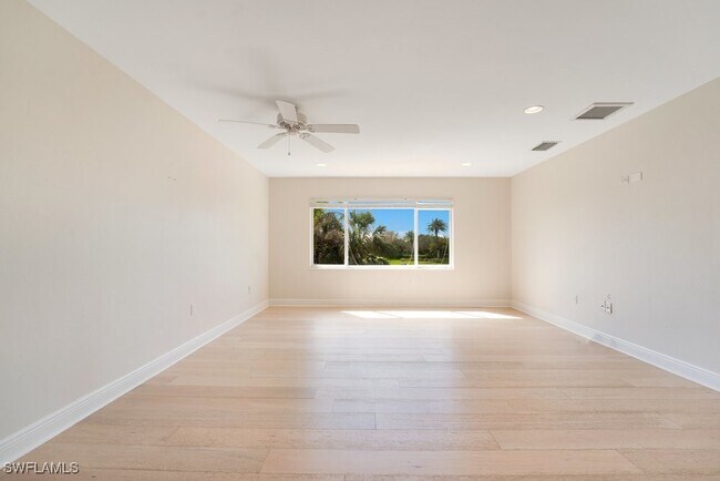 Building Photo - 2532 Sutherland Ct