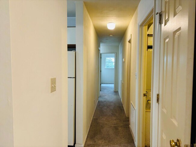 Building Photo - 403 Berryfield Ln